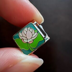 Peony flower vintage style Italian charm